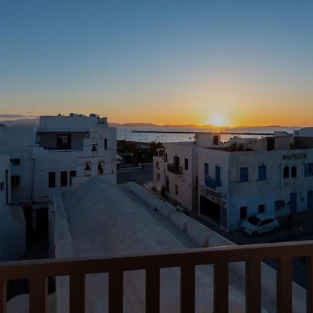 El_Puerto Luxury Port Suites Naxos City Extérieur photo